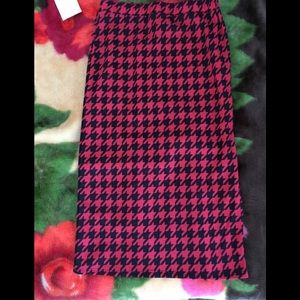 NWT MOA Magenta/ Black Houndstooth Pencil Skirt